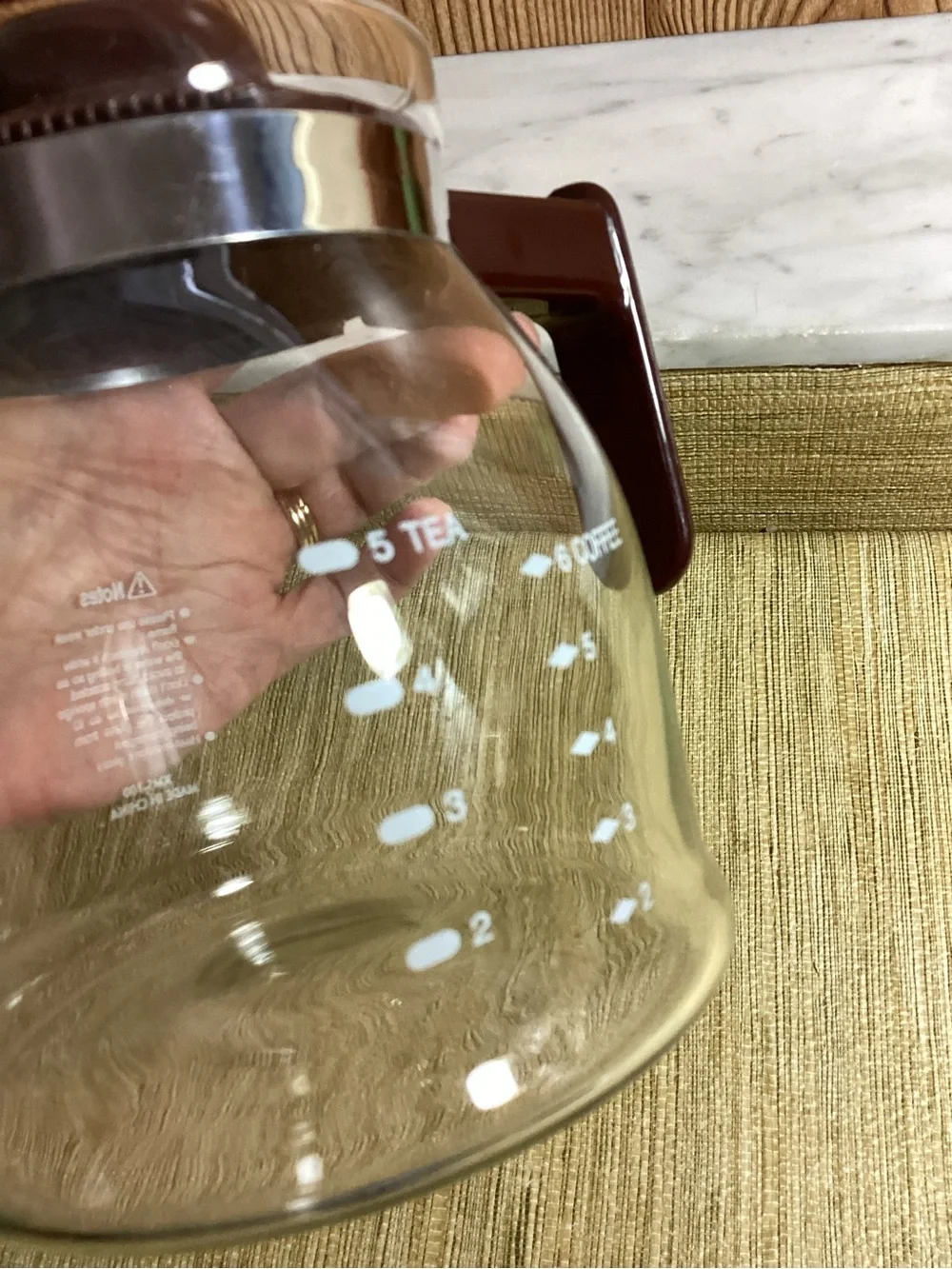 Melitta Glass Coffee/Tea Server with Dark Brown Handle and Lid